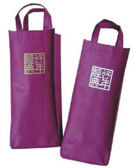 廣州市益華無紡布袋制品產(chǎn)品展示與紙箱應(yīng)用