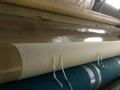 個舊樓頂排水板定制與選購指南 凸點排水板品牌與無紡布應用解析